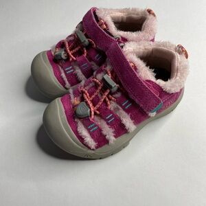 KEEN Newport Shoe Casual Sneaker 8C